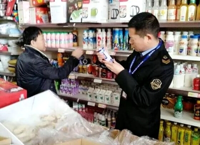 经开区食品药品监督管理局开展食品经营环节专项排查，积极回应“3·15”晚会曝光问题